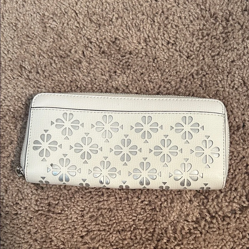 Kate Spade Cream Floral Cutout Wallet - Picture 2 of 3